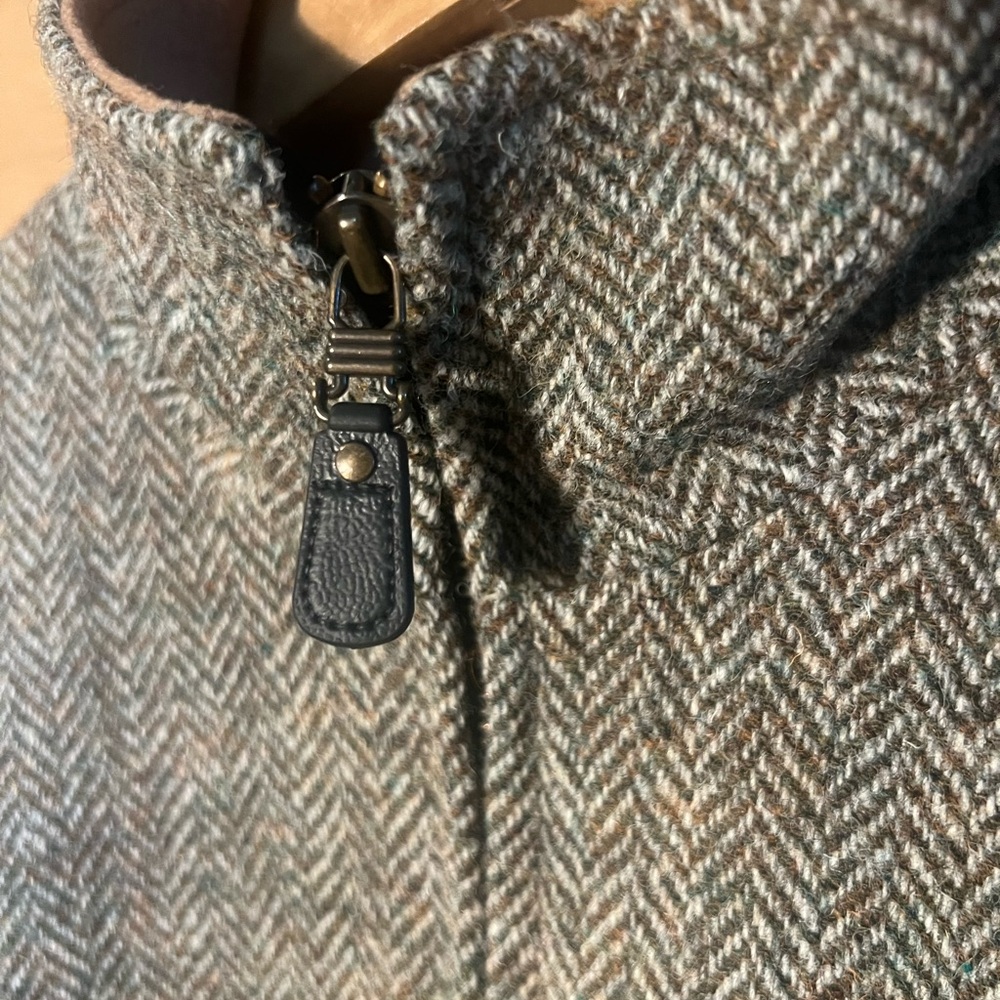 Harris Tweed Herringbone Patterned Wool Jacket - Picture 3 of 8